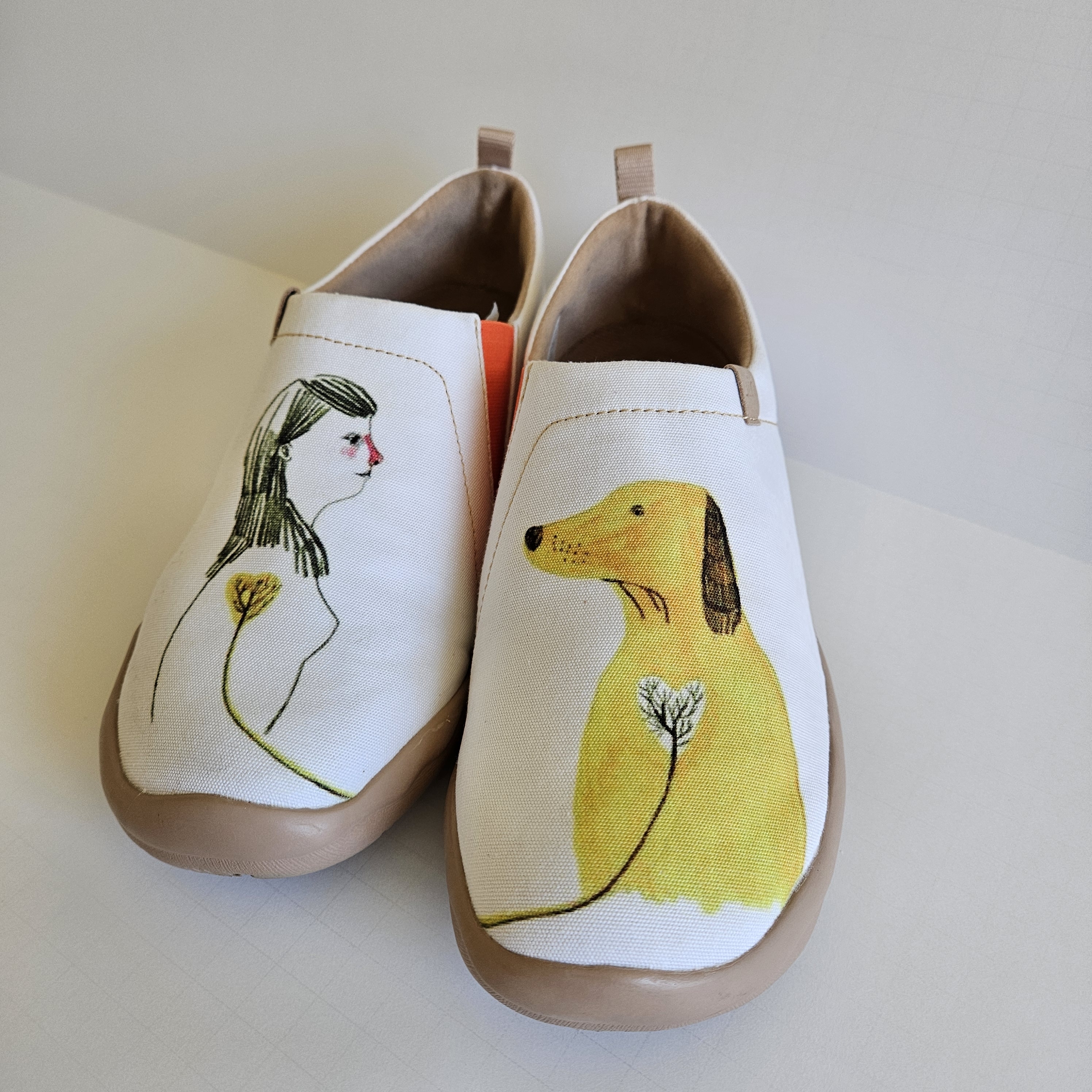 Uin Art To Wear Dachshund Slip On Shoes Womens Sz 6.5